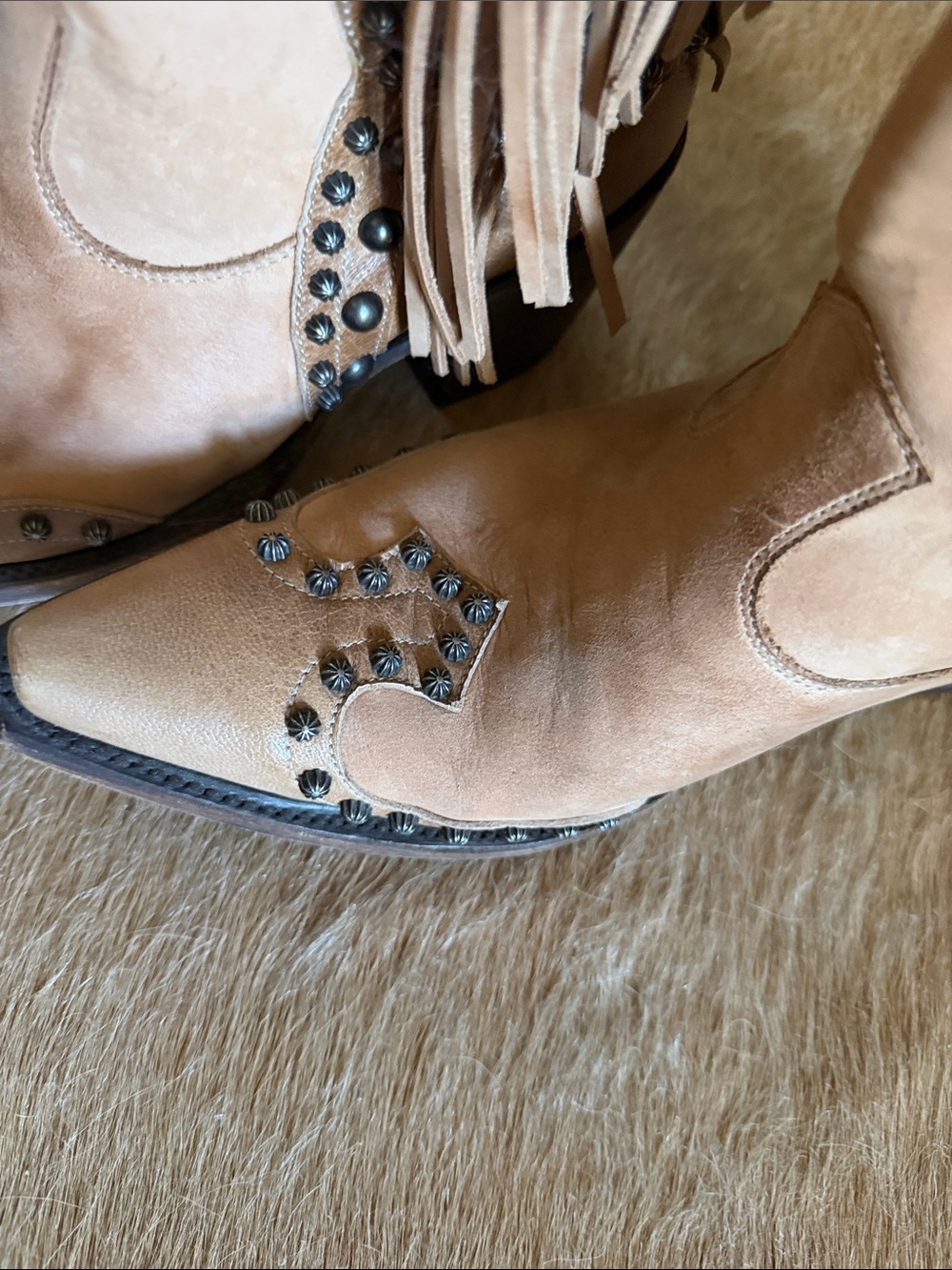 Old Gringo Tan Leather Fringe Western Boots with Stud & Concho Detail - Picture 4 of 9